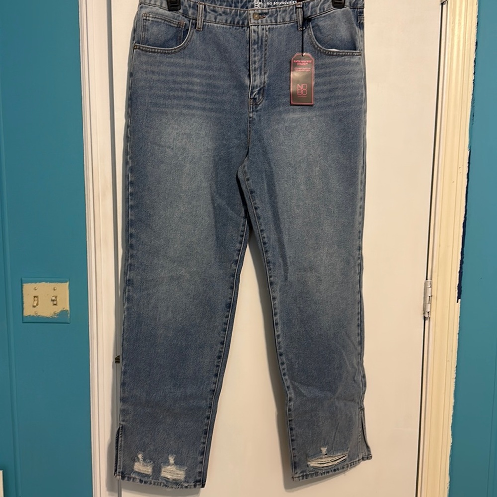 *SALE* No Boundaries Super High Rise Straight Jeans